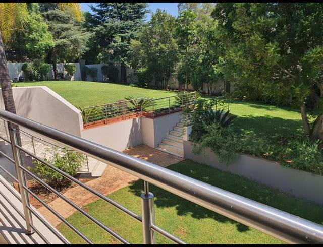 6 BEDROOM PROPERTY TO RENT IN WATERKLOOF RIDGE